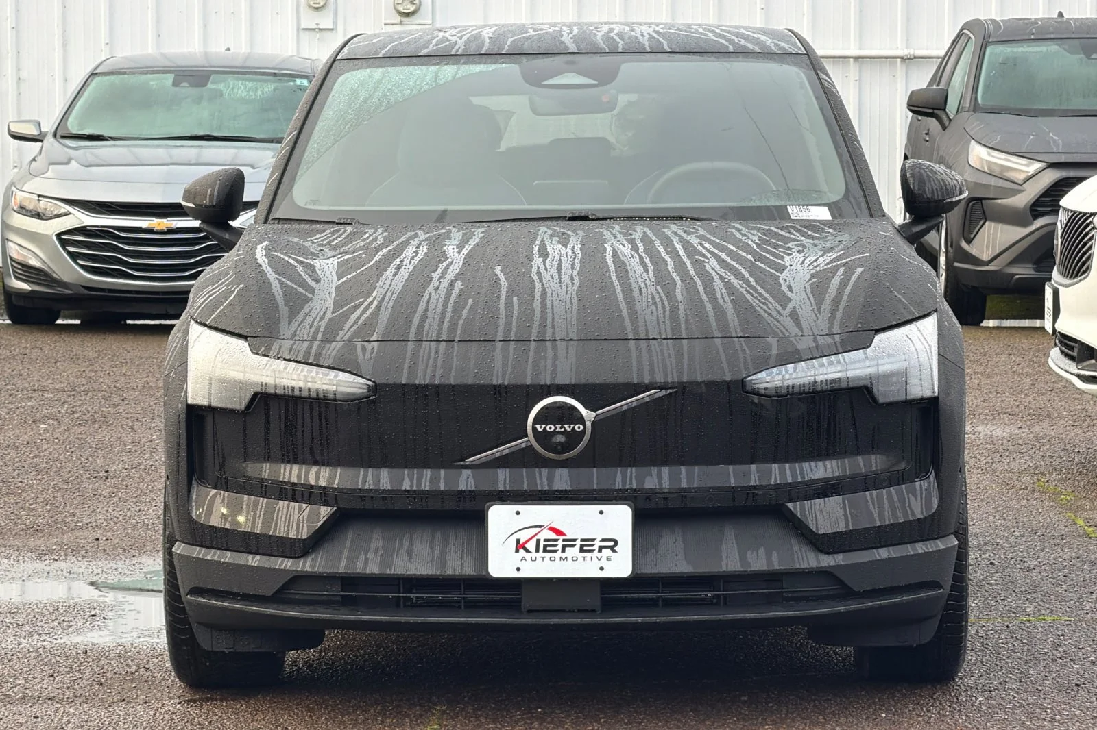New 2026 ONYX BLACK Volvo Ultra image 6