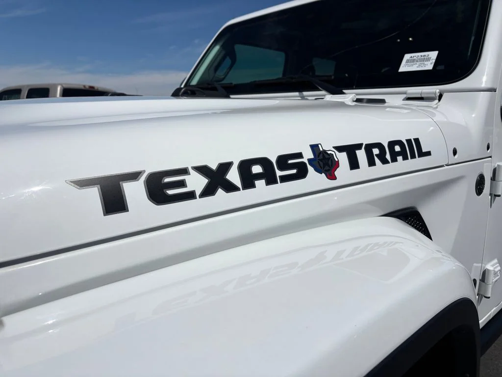 Used 2024 White Jeep Texas Trail image 3