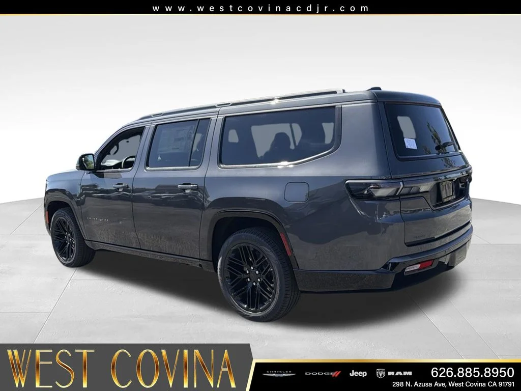 New 2026 Baltic-Gray Metallic Clear-Coat Exterior Paint Jeep Limited Reserve image 11