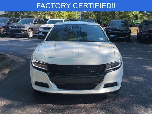 Used 2023 White Dodge SXT image 8