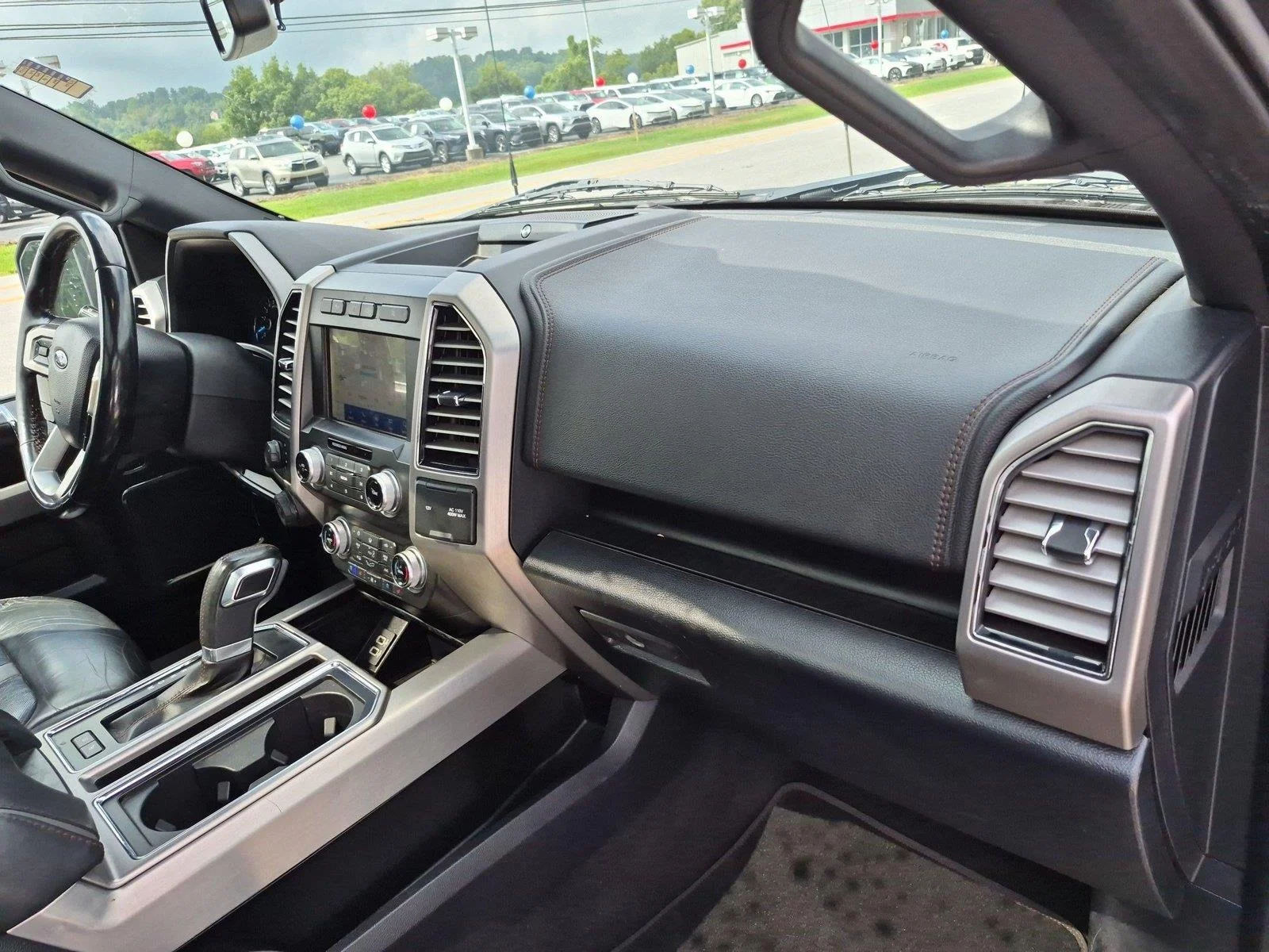 Used 2020 Magnetic Metallic Ford Platinum image 40
