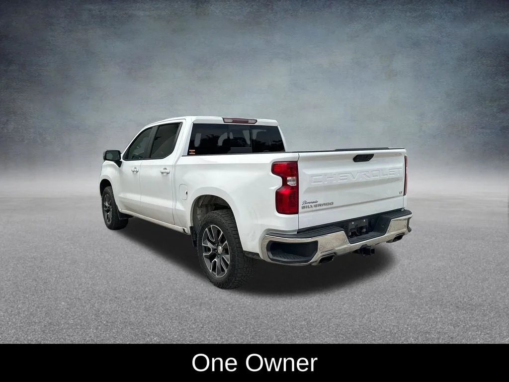 Used 2020 Summit White Chevrolet LT image 4