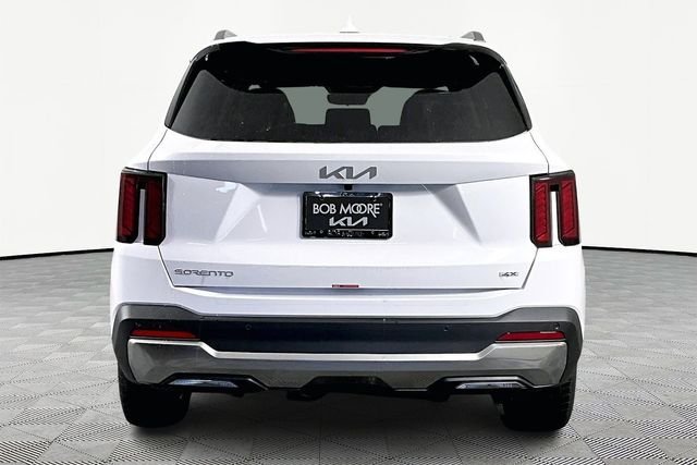 Used 2026 White Kia S image 5