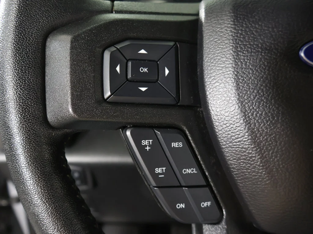 Used 2020 Silver Ford XLT image 38