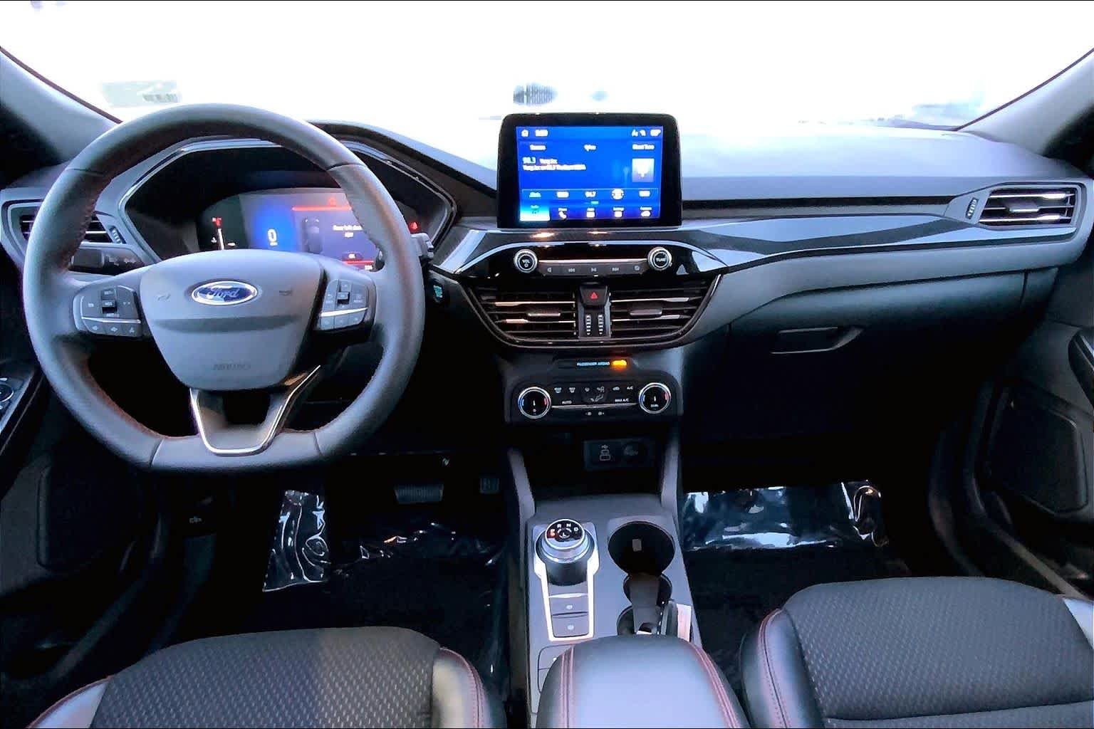 Used 2025 Agate Black Ford ST-Line image 15
