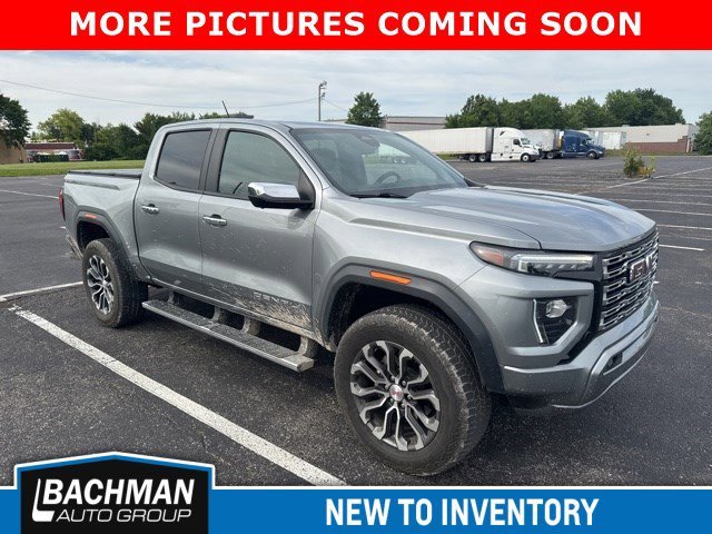 2023 GMC Canyon 4WD Denali Crew Cab Short Box's photo