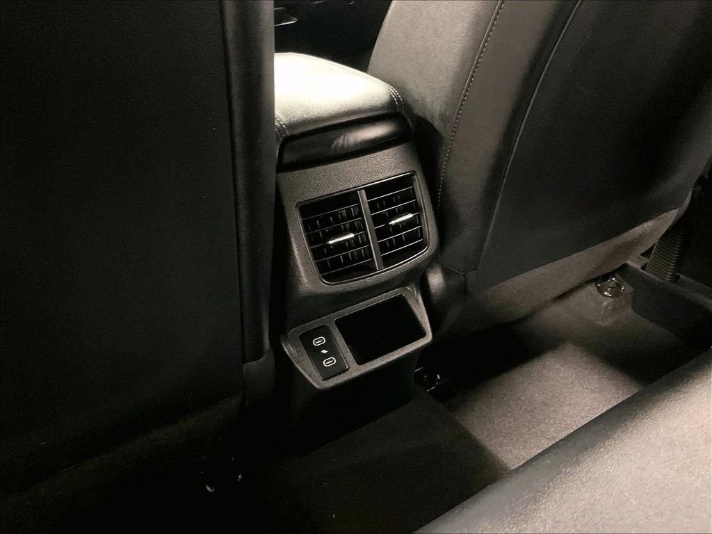 Used 2024 White Kia X-Line image 25