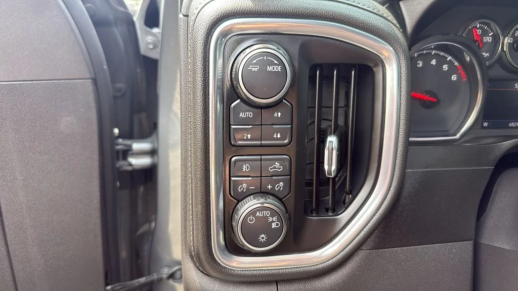 Used 2021 Gray Chevrolet RST image 20