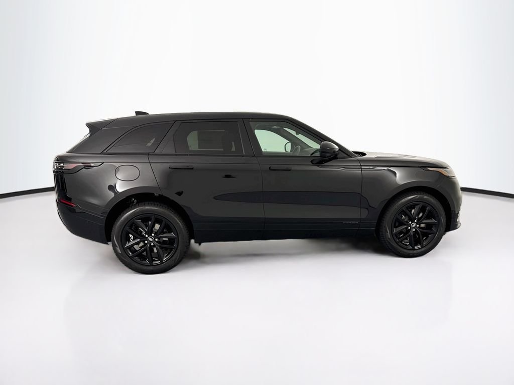 New 2026 Santorini Black Land Rover Belgravia Edition image 4