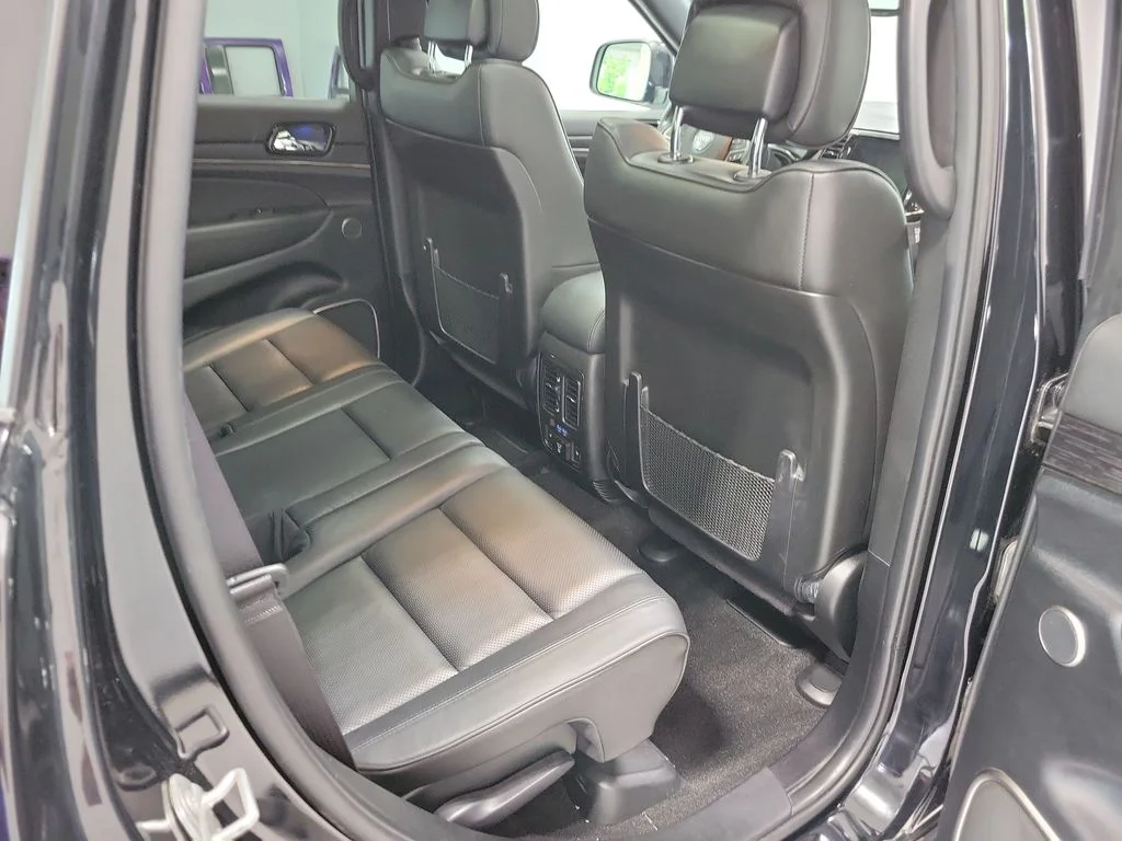 Certified Used 2021 Black Jeep Overland image 13