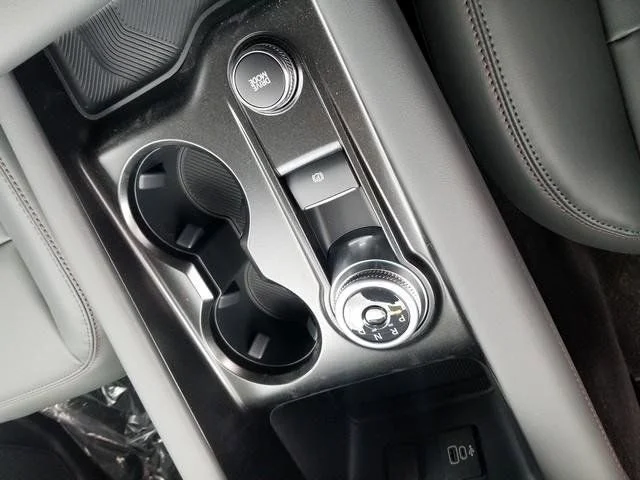 New 2026 Space White Metallic Ford Active image 25