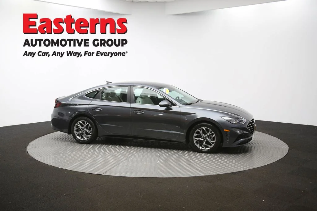 Used 2023 Gray Hyundai SEL image 44