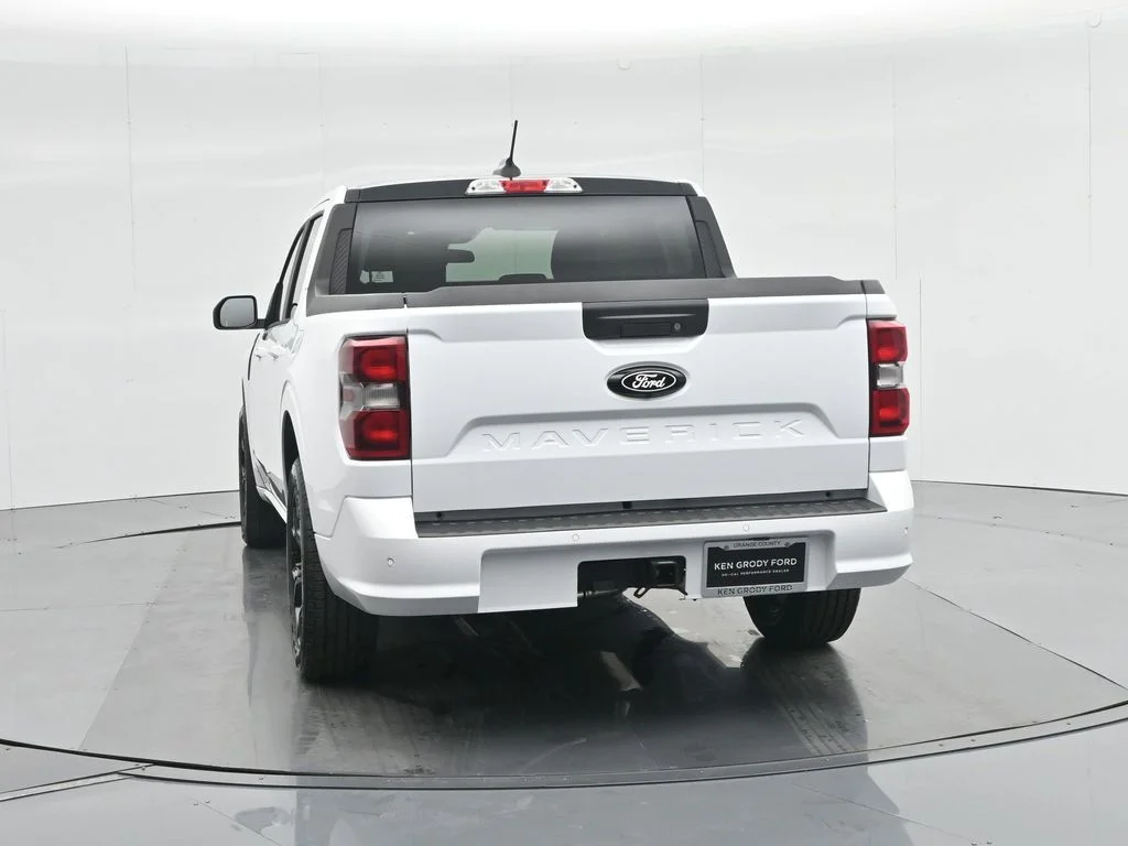 New 2025 White Ford Lobo Standard image 27