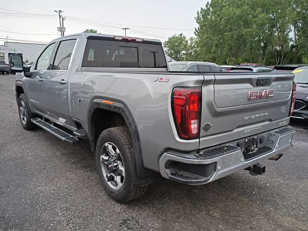 Used 2025 Sterling Metallic GMC SLE image 4