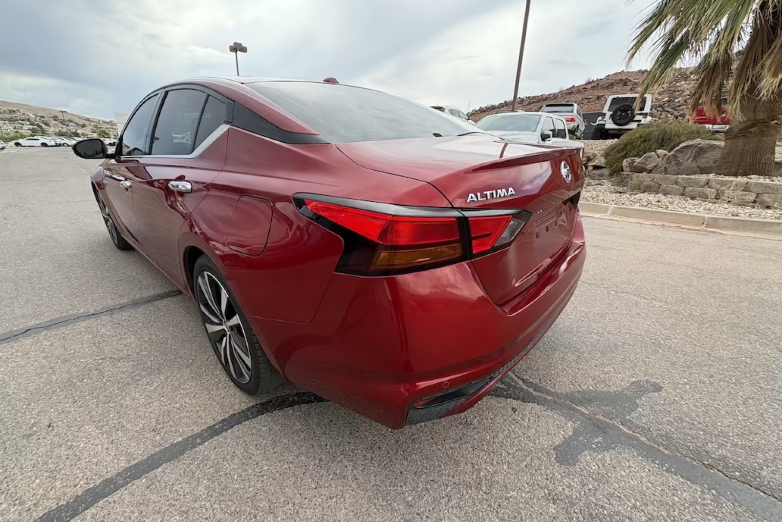 Used 2019 Scarlet Ember Tintcoat Nissan 2.5 Platinum image 3