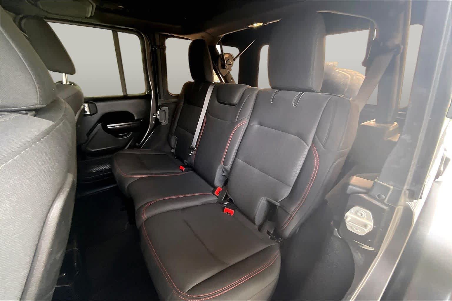 Used 2020 Granite Crystal Metallic Clearcoat Jeep Rubicon image 20