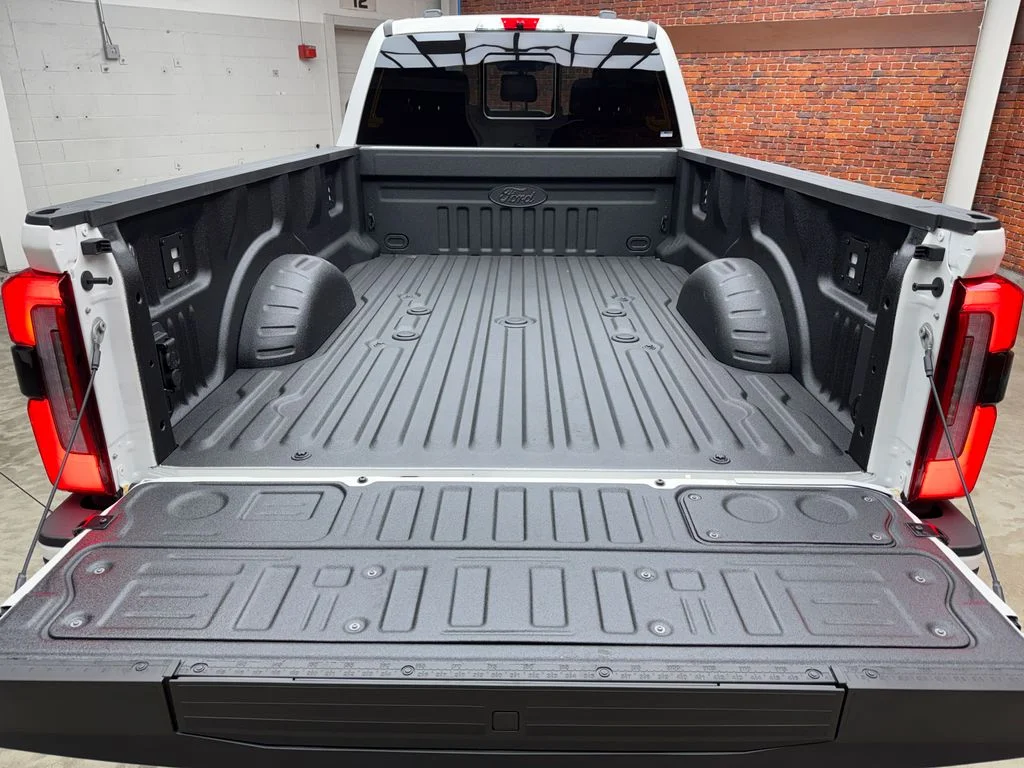 New 2026 Star White Metallic Tri-Coat Ford F-350® Platinum® image 32