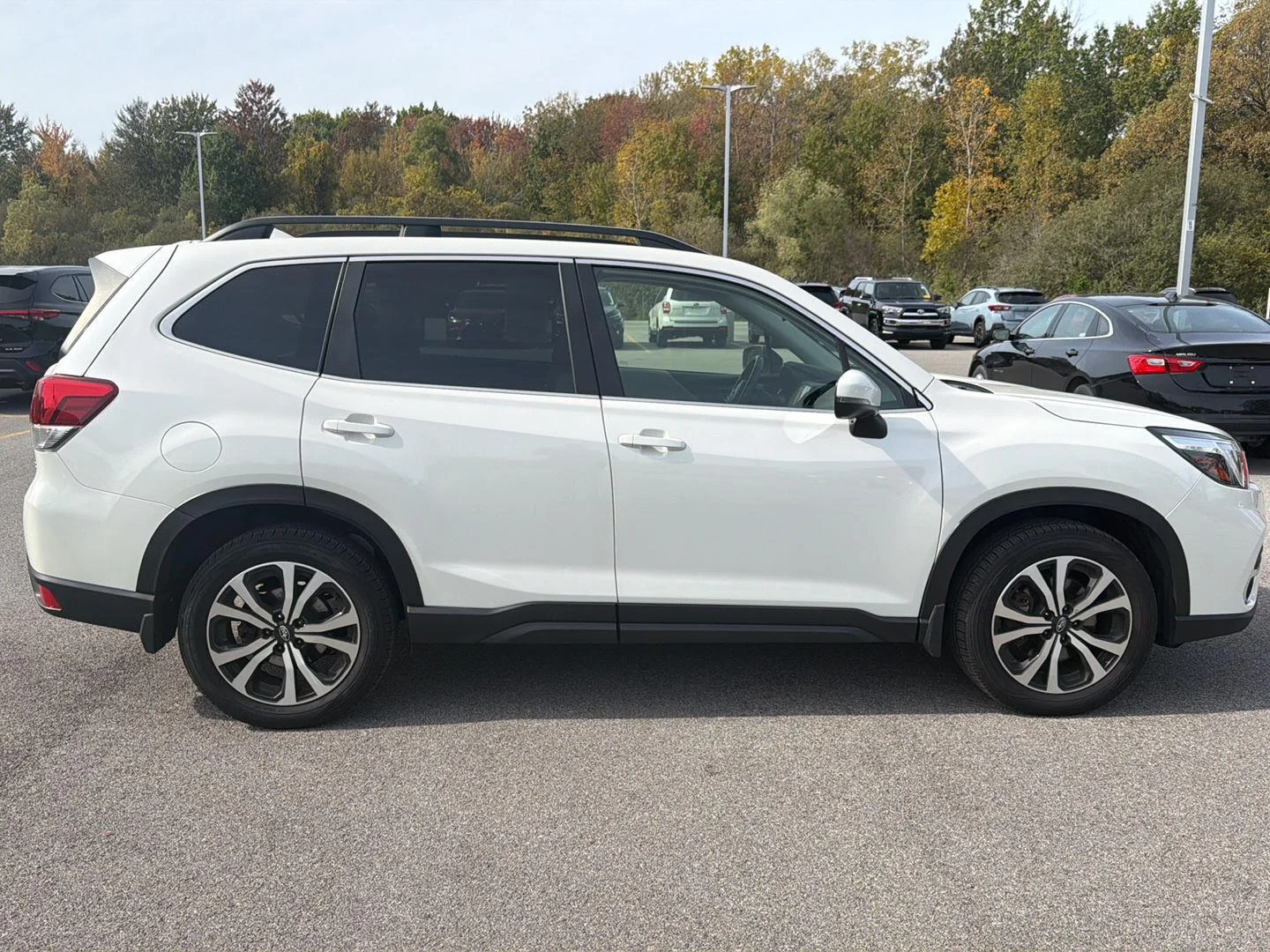 Used 2021 Crystal White Pearl Subaru Limited image 2