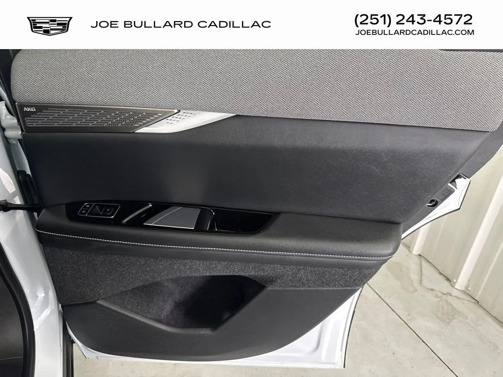 2026 Cadillac OPTIQ Sport - Photo 17