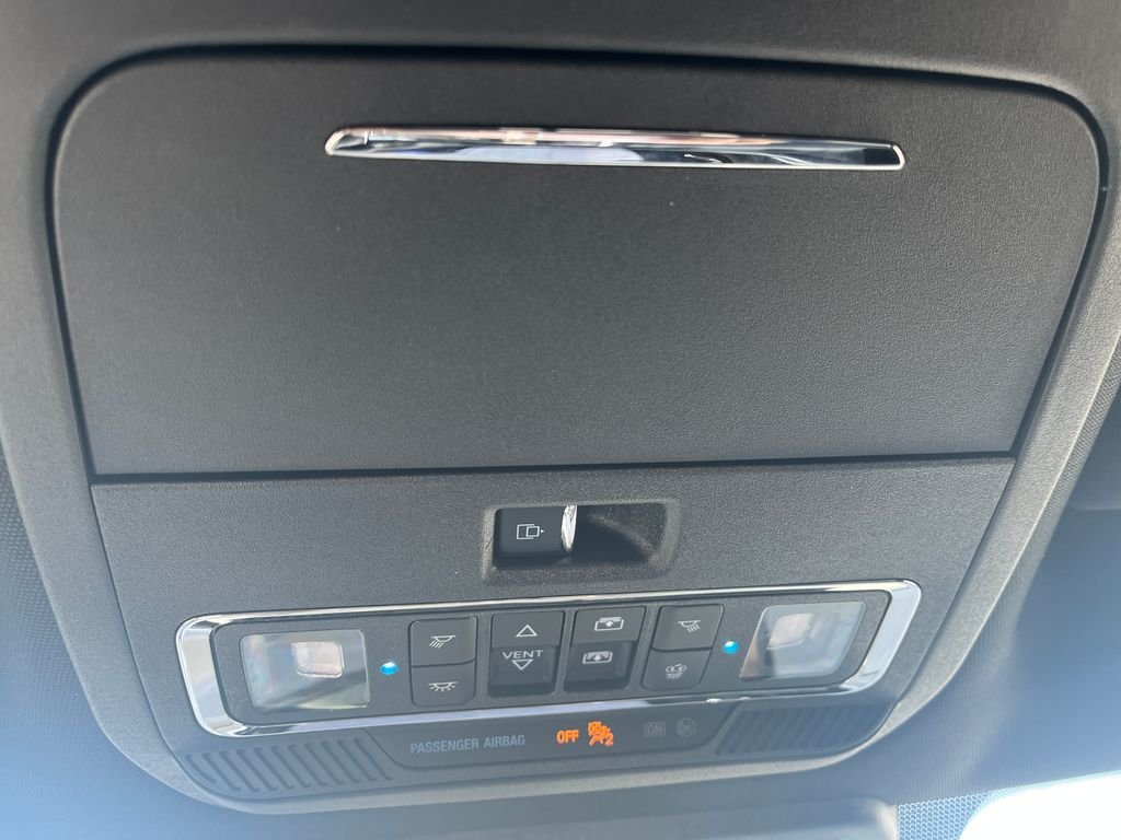 Used 2026 Gray Ford Lariat image 27