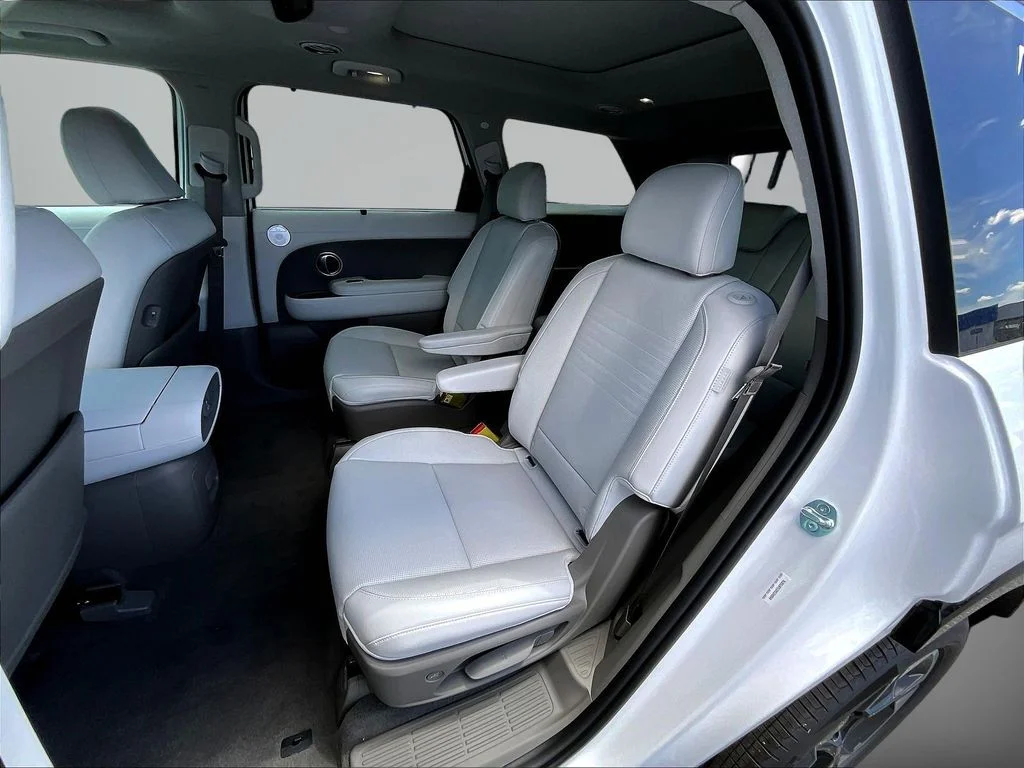 New 2026 White Hyundai Limited image 27