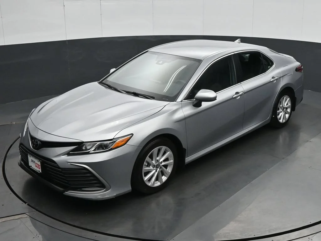 Used 2024 Silver Toyota LE image 17