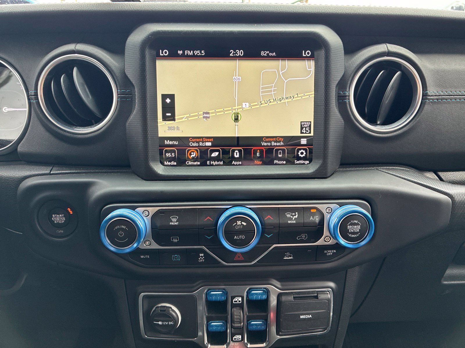 Used 2021 Gray Jeep Unlimited Rubicon 4xe image 16