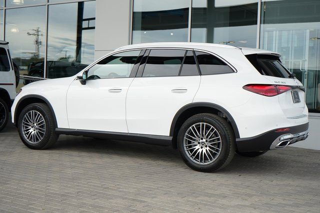 New 2026 Polar White Mercedes-Benz GLC 300 image 38