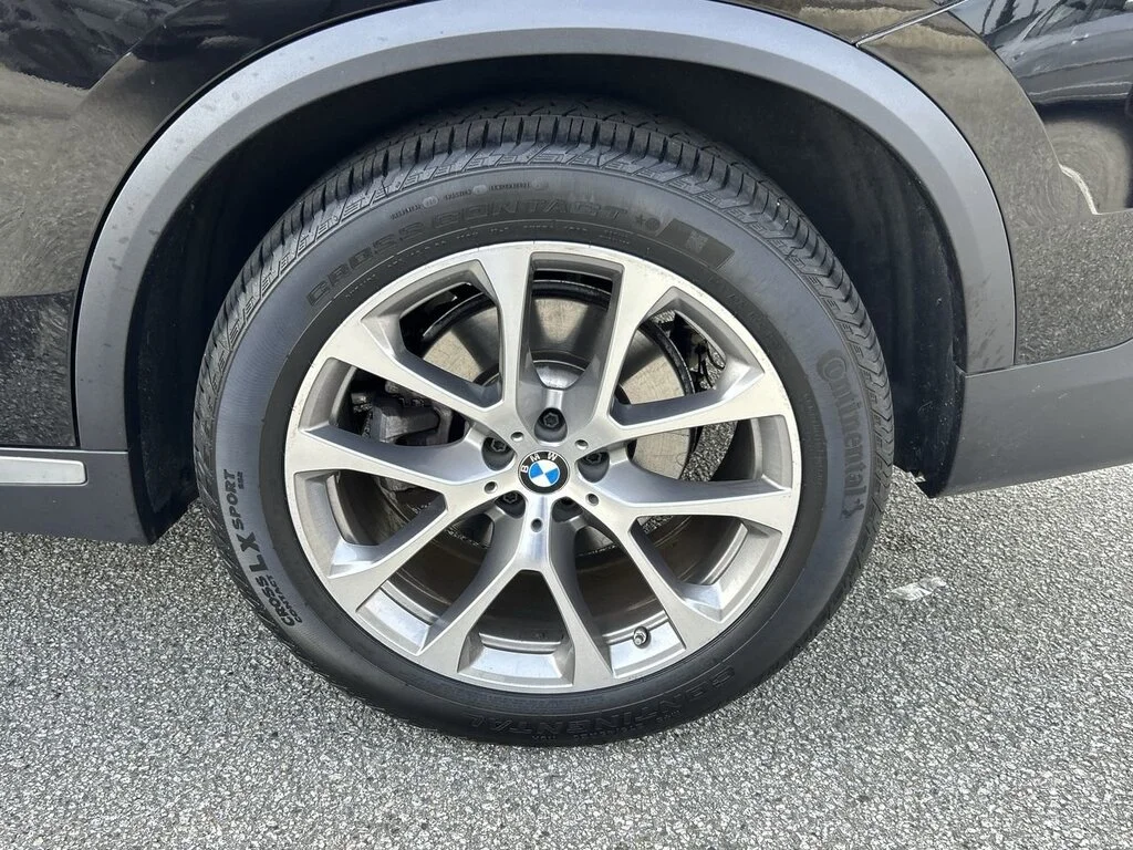 Used 2023  BMW xDrive40i xDrive40i   Low Mileage   Dilawri Certif image 18
