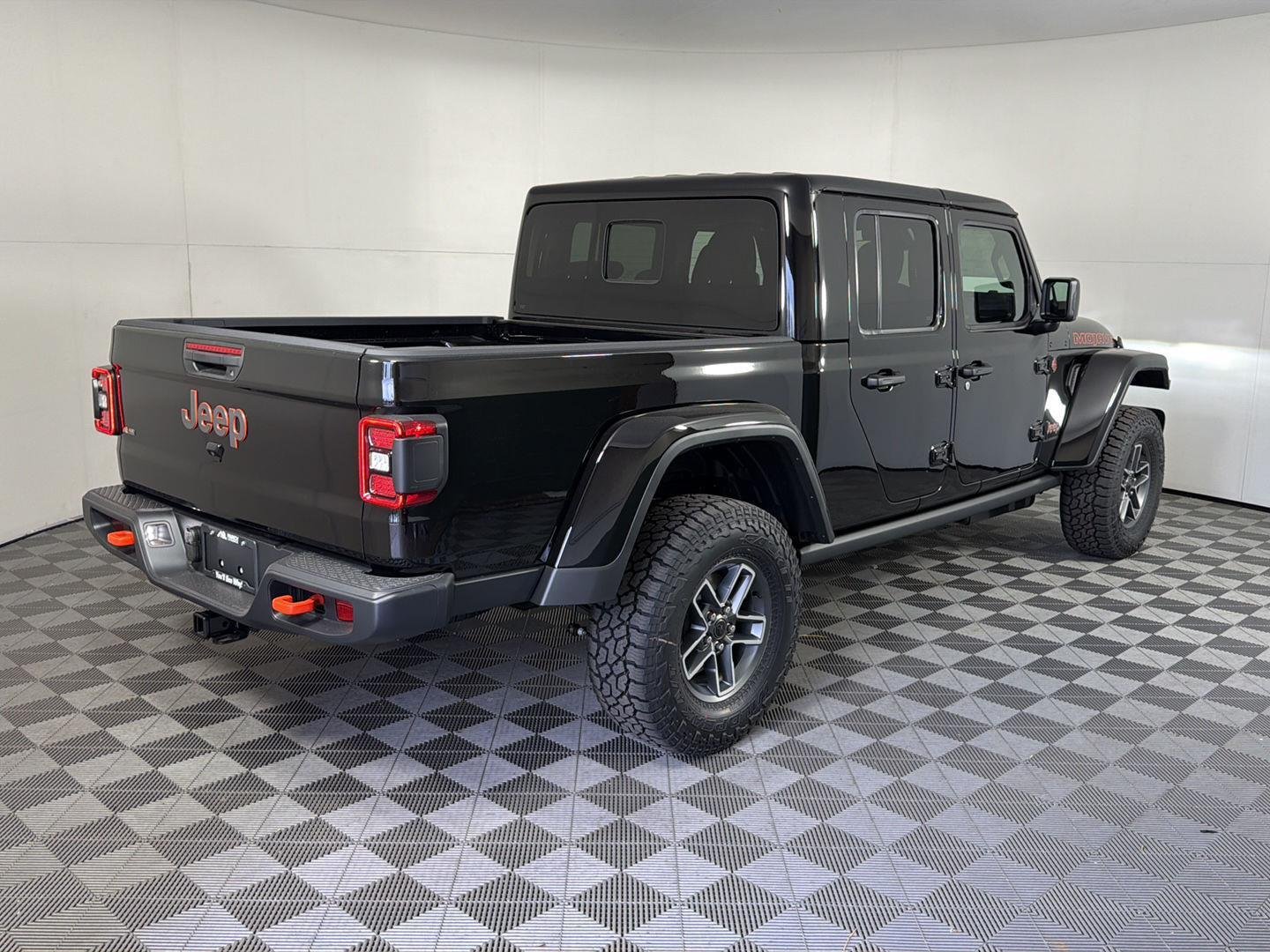 New 2026 Black Clear-Coat Exterior Paint Jeep Mojave image 4
