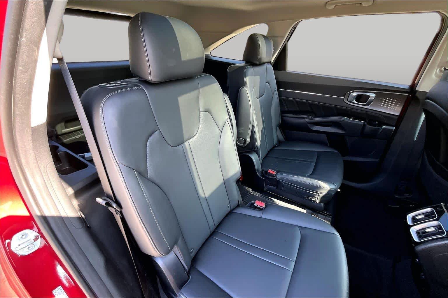 Used 2023 Passion Red Kia SX image 19