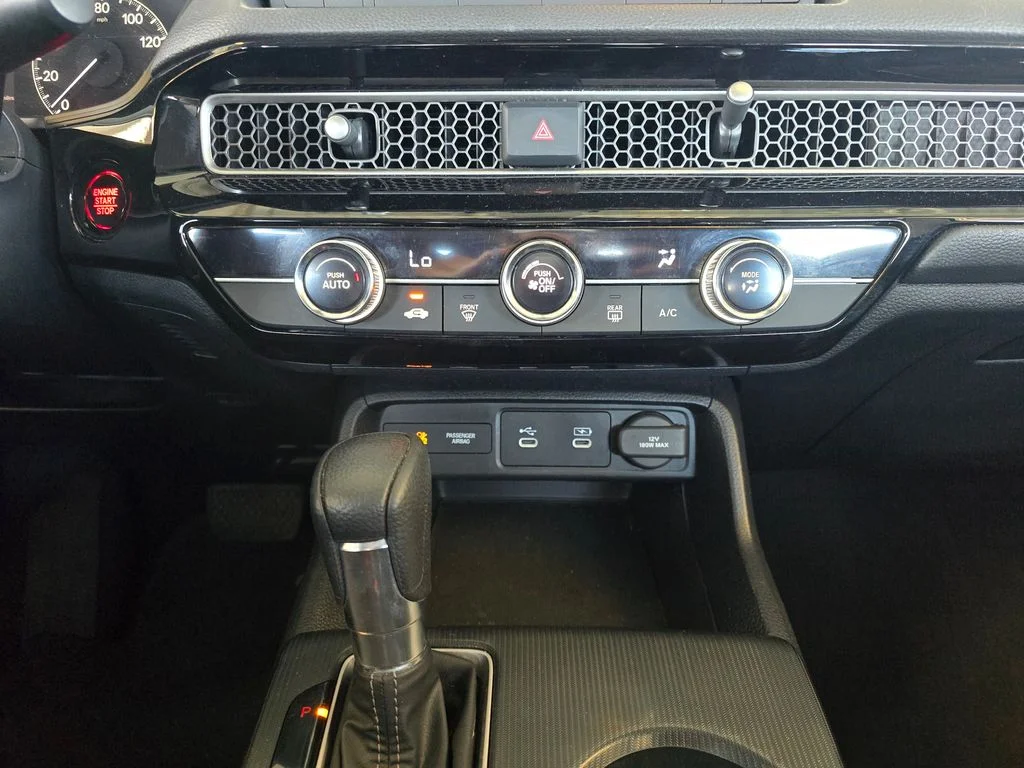 Used 2025  Honda LX image 10