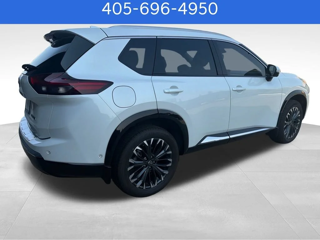 Pre-Owned 2024 Nissan Rogue Platinum