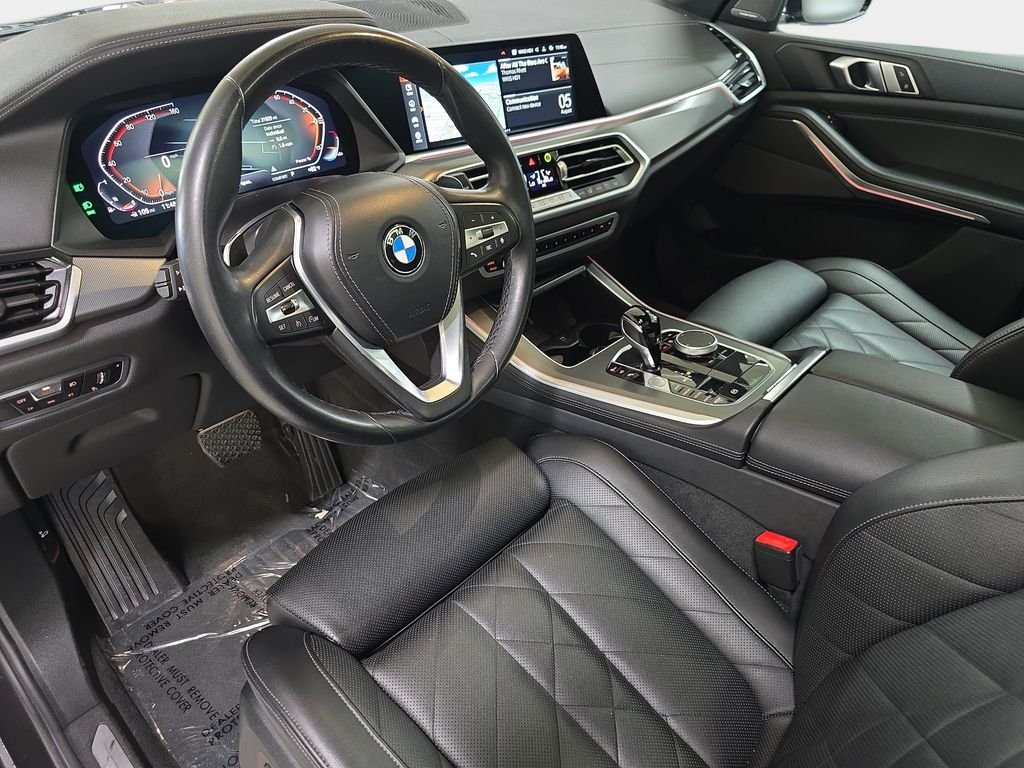 Certified Used 2023 Dark Graphite Metallic BMW sDrive40i image 19