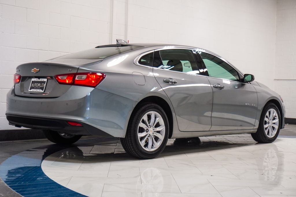 Used 2025 Gray Chevrolet LT image 28