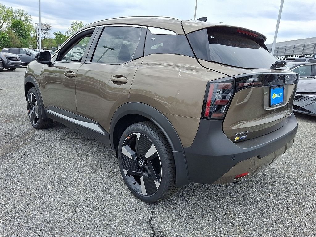 New 2026 Brown Nissan SR image 3