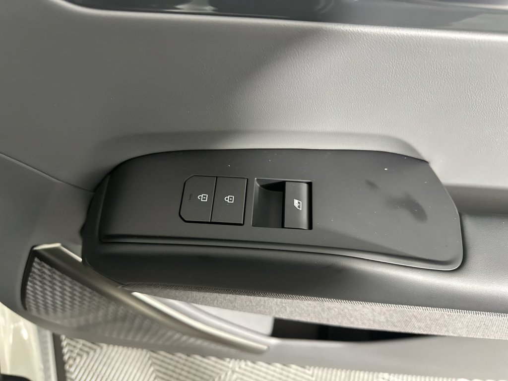 New 2026 Ivory Silver Kia Land AWD image 13