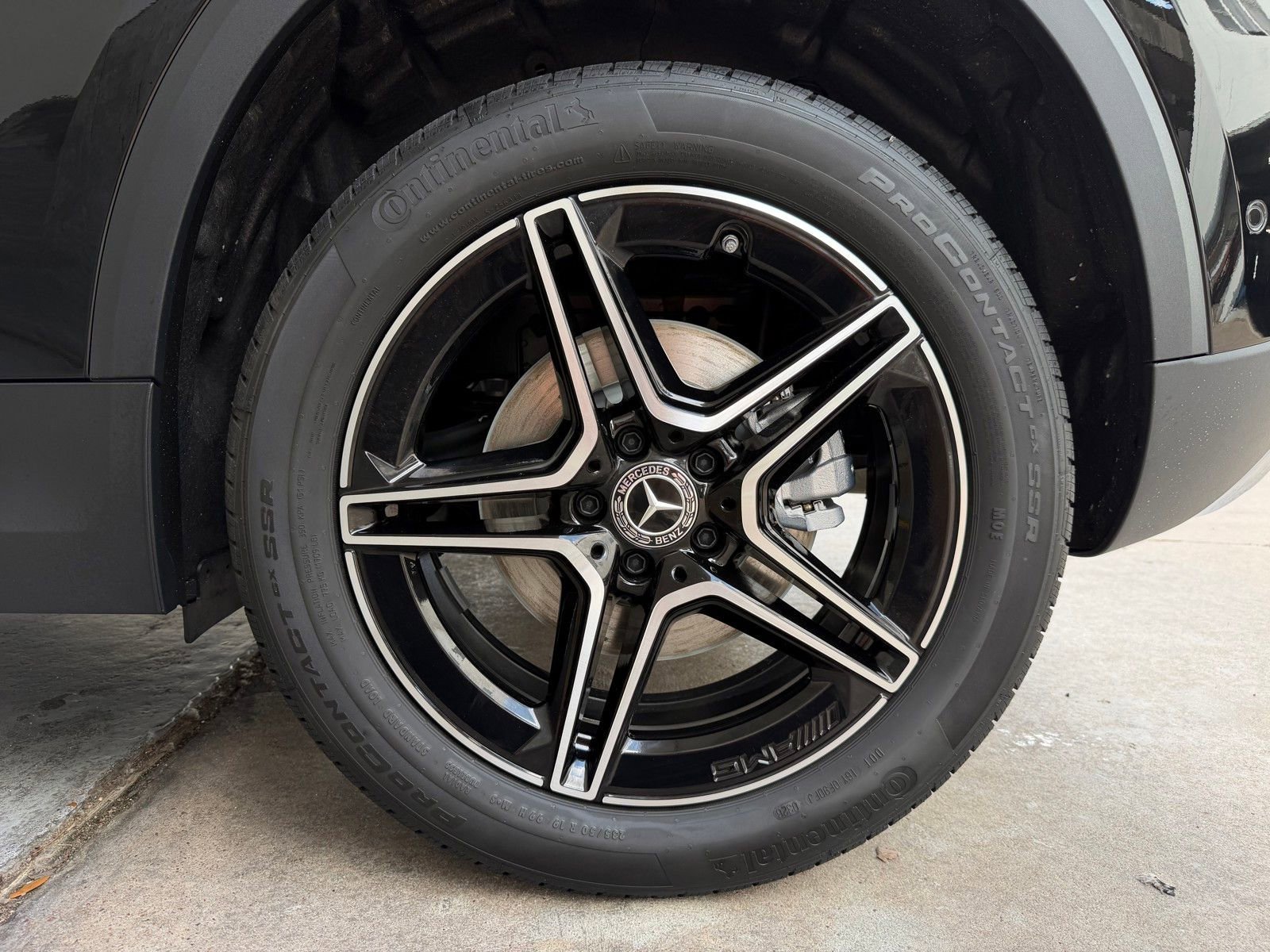 New 2026 Night Black Mercedes-Benz GLA 250 image 45