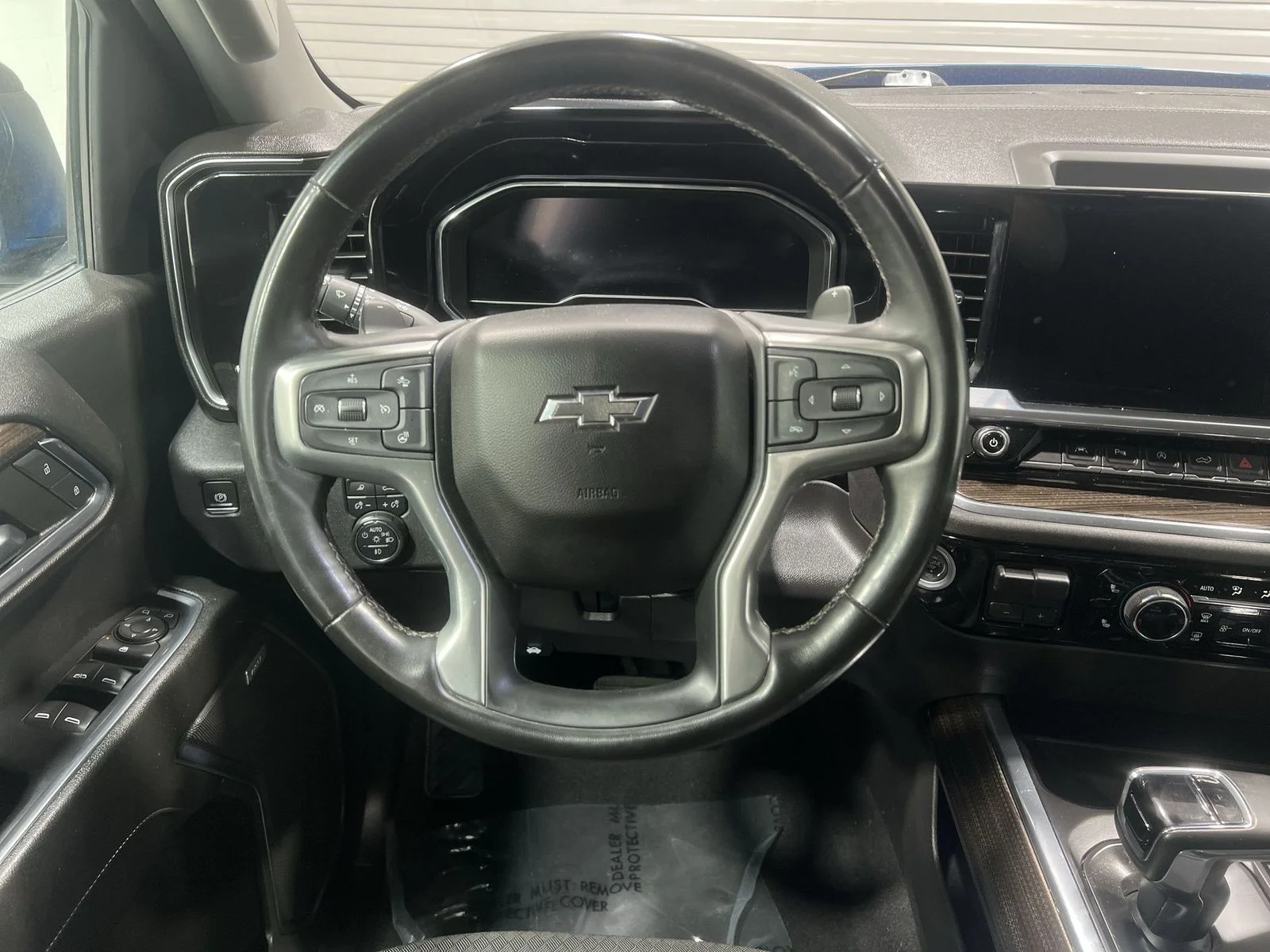2023 Chevrolet Silverado 1500 RST - Photo 14