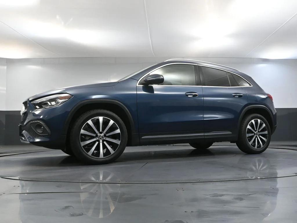 Used 2022 Blue Mercedes-Benz GLA 250 image 45