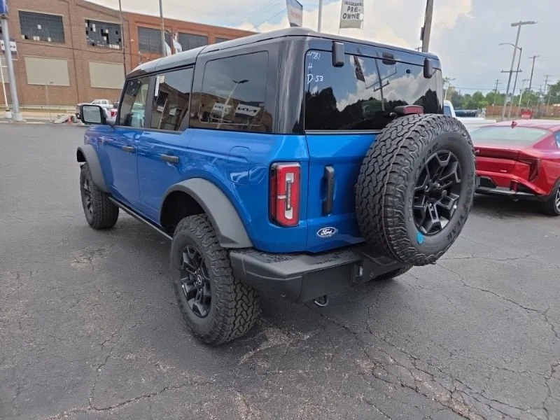 New 2026 Blue Ford Badlands image 5