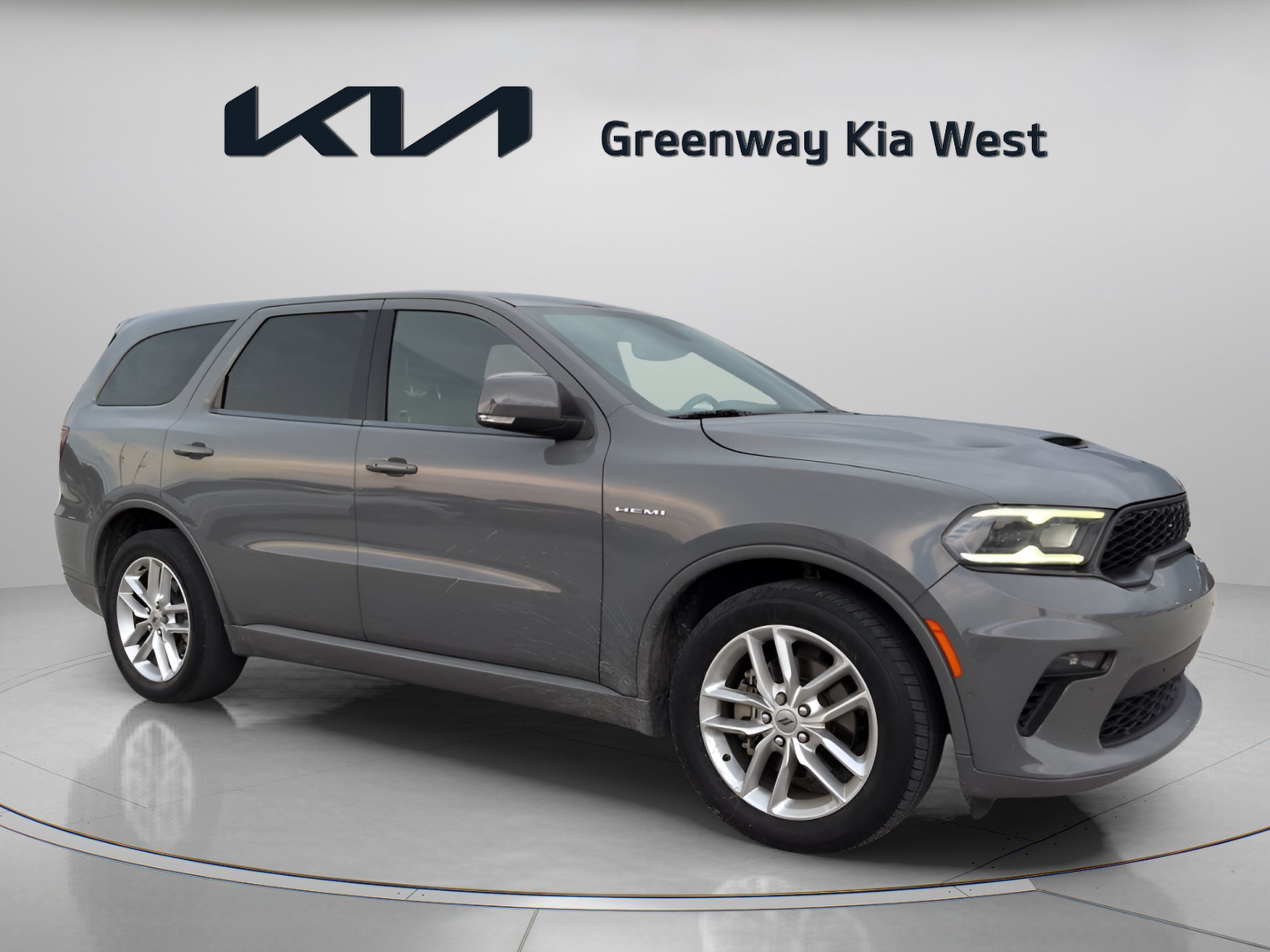Used 2022 Destroyer Gray Clearcoat Dodge R/T image 1
