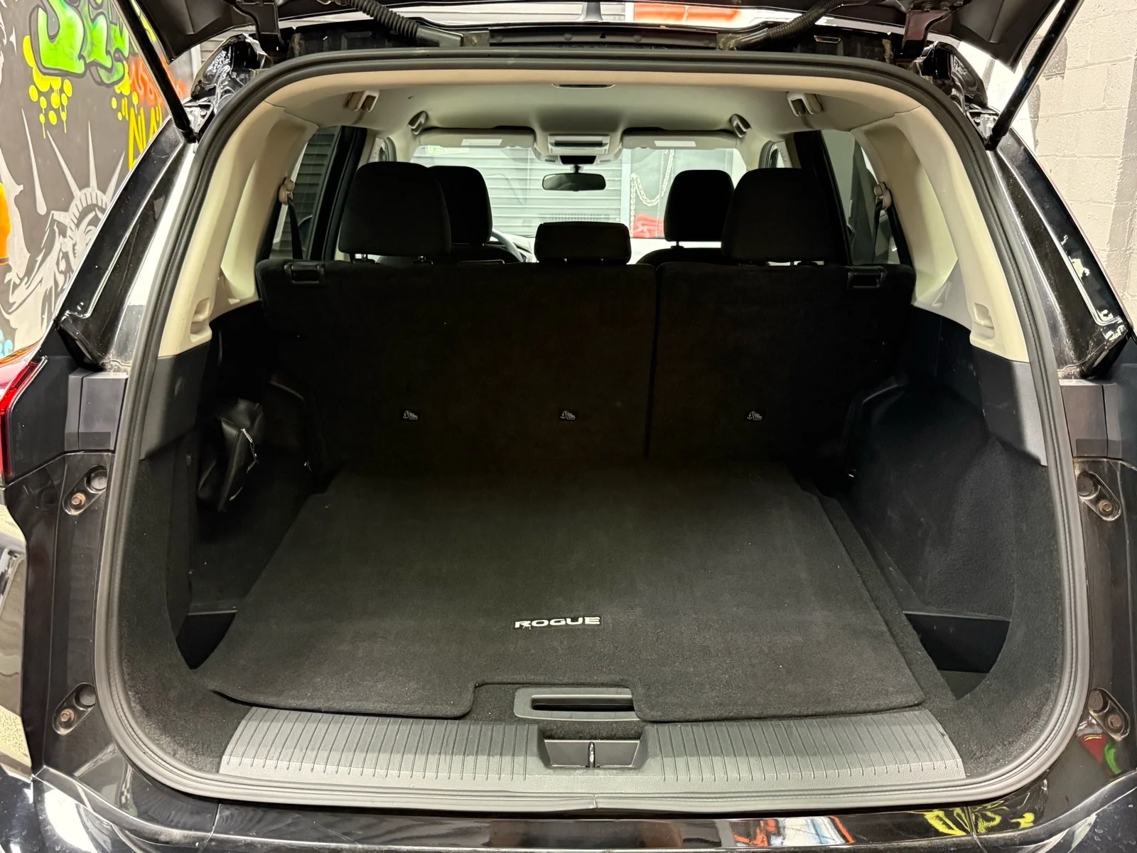 Used 2024 Super Black (kh3) Nissan S image 26