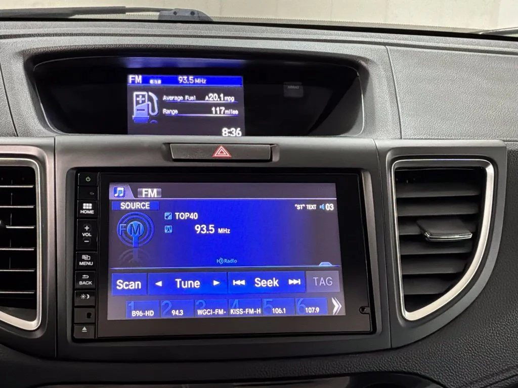 Used 2015  Honda Touring image 14