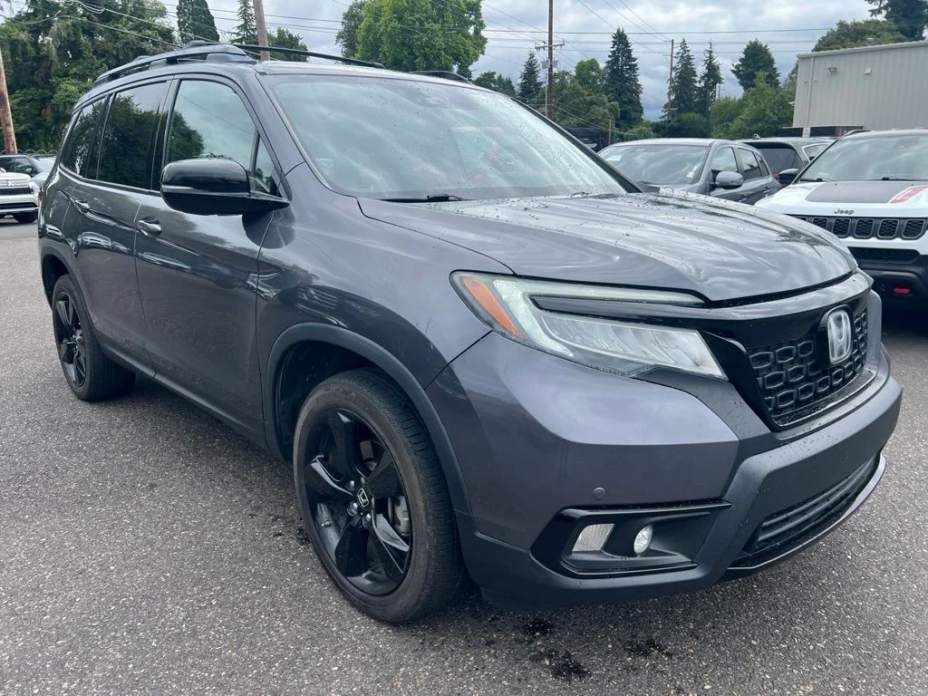 Used 2019 Gray Honda Elite image 1