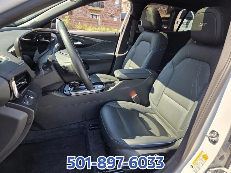 Used 2025 Summit White BUICK FWD 4DR SPORT TOURING image 9