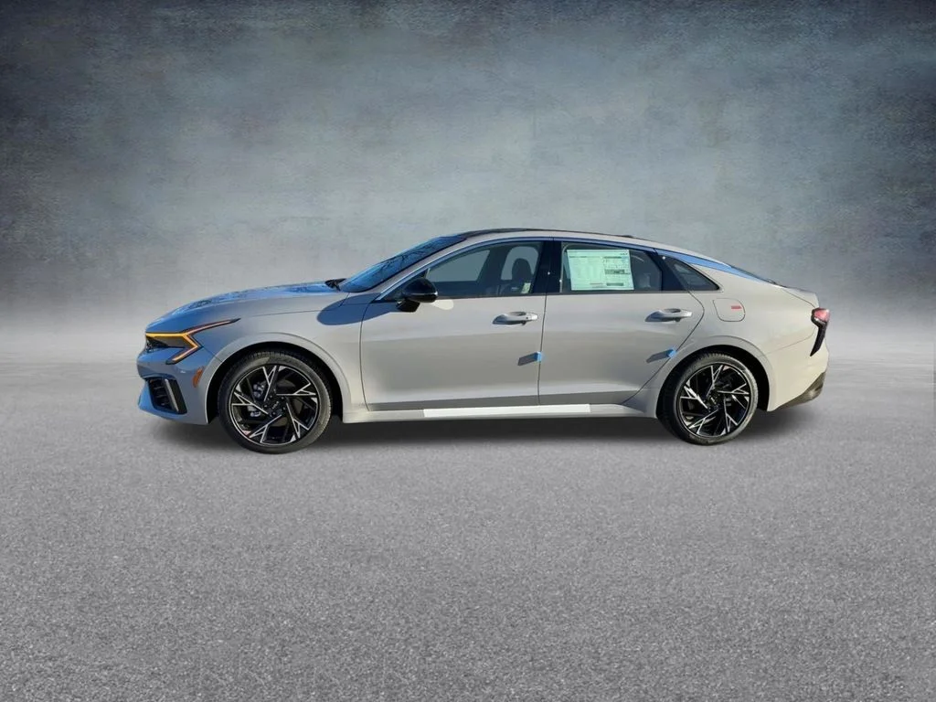 Used 2025 Gray Kia GT-Line image 11