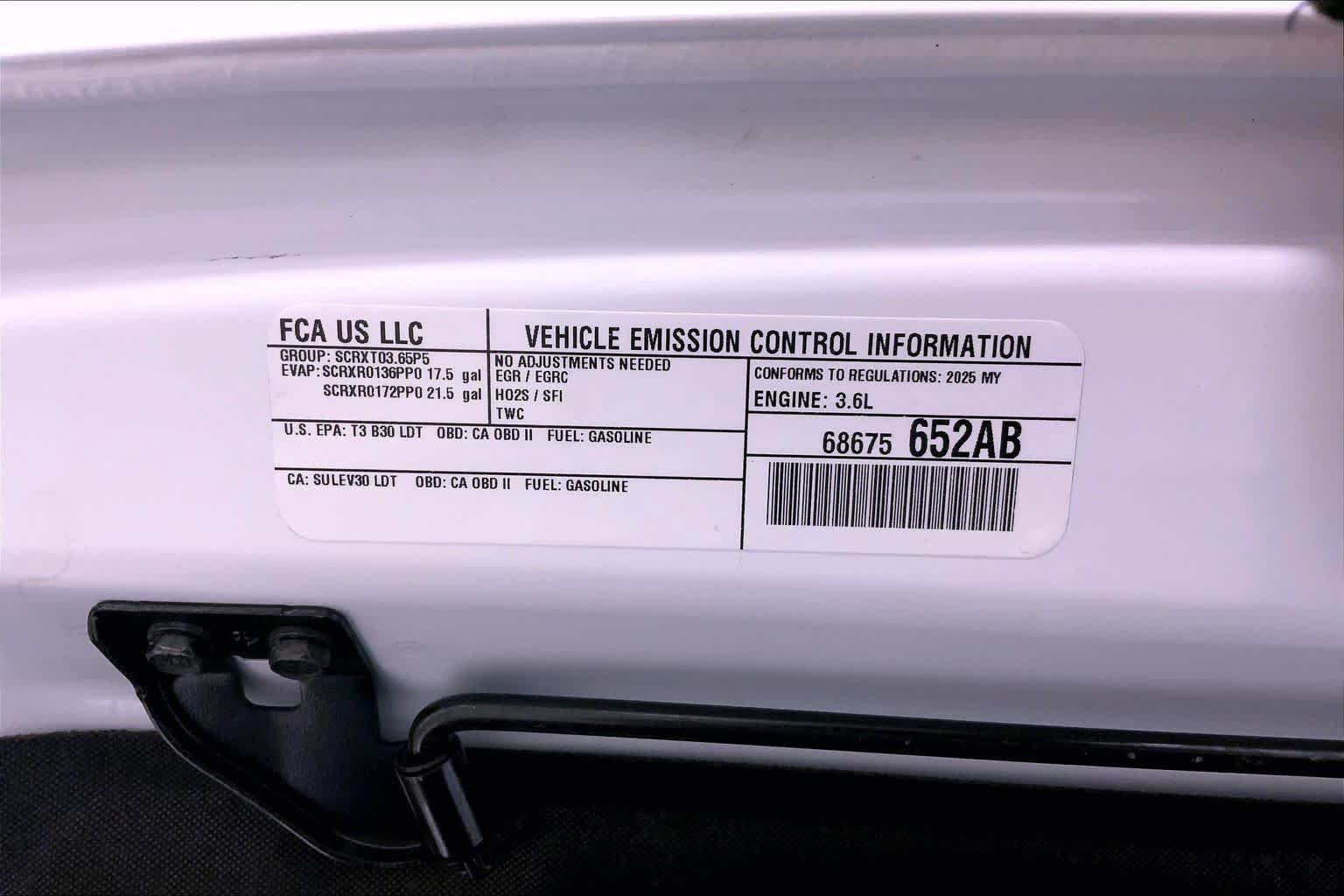 Used 2025 Bright White Clearcoat Jeep Sahara image 31