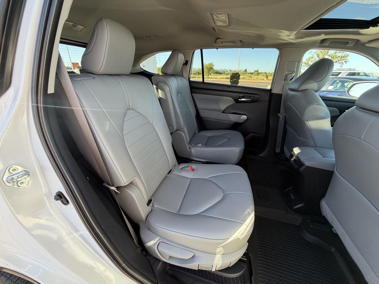 Certified Used 2026 Wind Chill Pearl Toyota XLE image 27