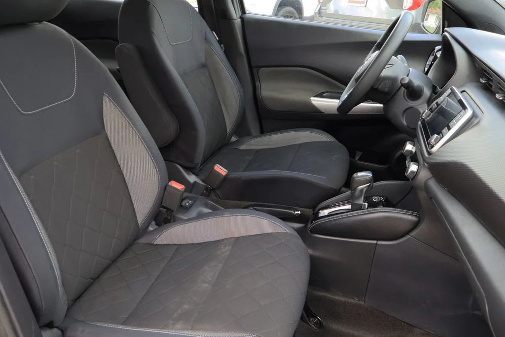 Used 2018 Gray Nissan SV image 26